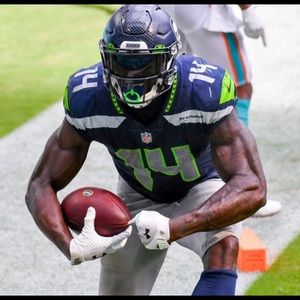 Meet your Posher, Drew